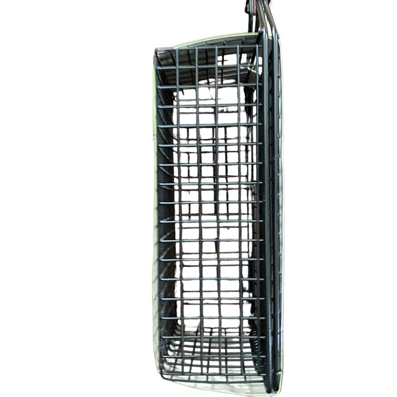 NWT- Mr. Bar-B-Q grill/flip basket - Picture 3 of 5